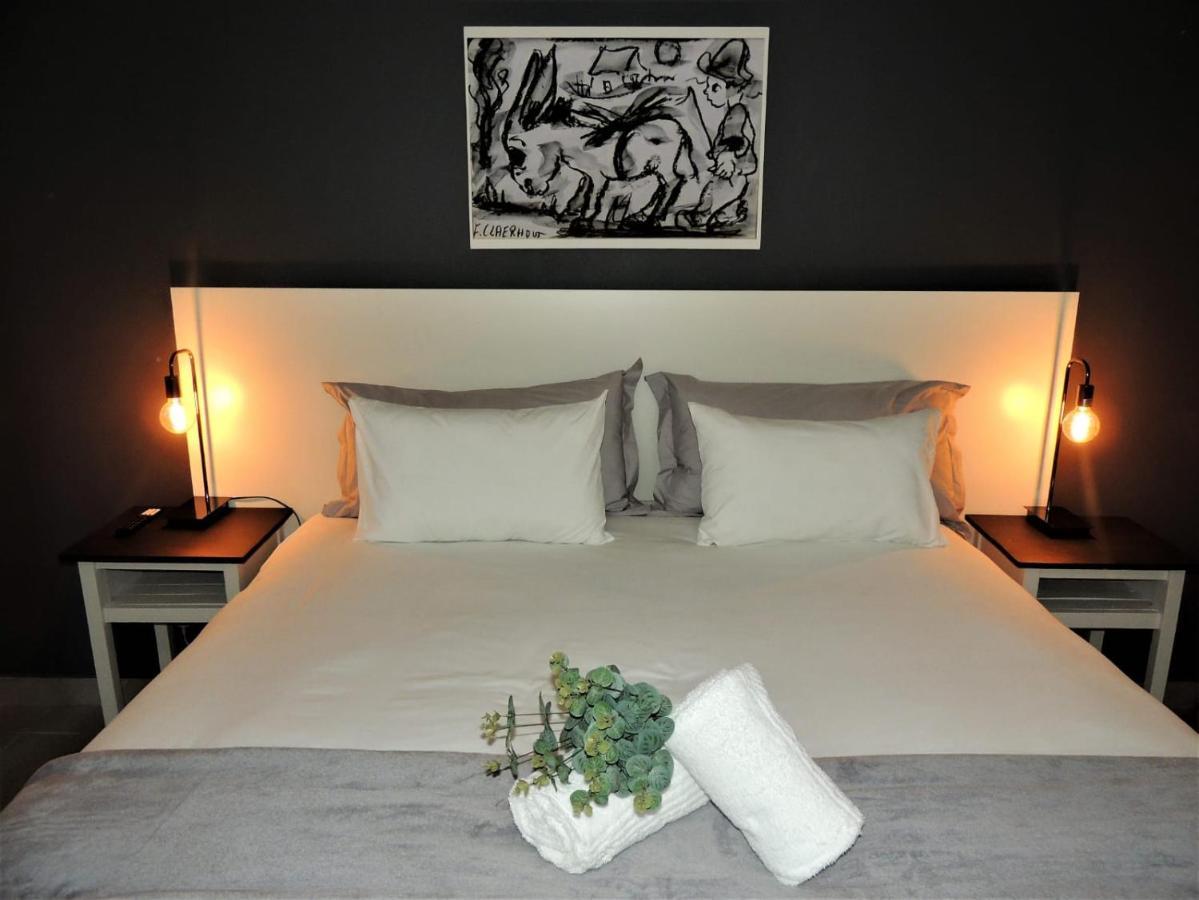 The Lantern Guesthouse บลูมฟอนเทน ภายนอก รูปภาพ