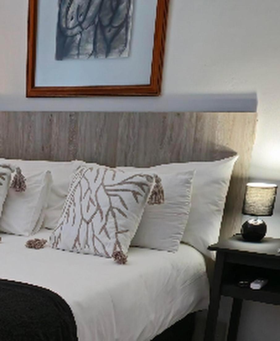 The Lantern Guesthouse บลูมฟอนเทน ภายนอก รูปภาพ